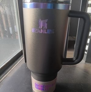 40 Oz Stanley Black chroma